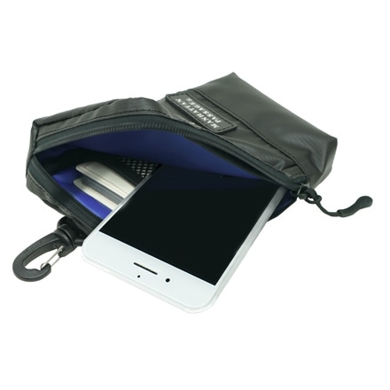 マンハッタン パッセージ モバイルポーチM カードケース ブラック MP-32MBKC