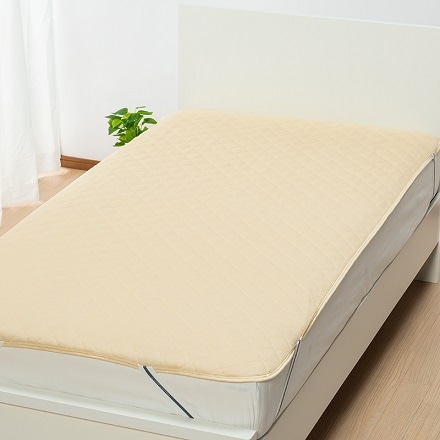 西川 年間快適ひんやり敷きパッド シングルサイズ 100×205cm アイボリー ※他色あり 【販売期間 2022年4月23日~9月30日】