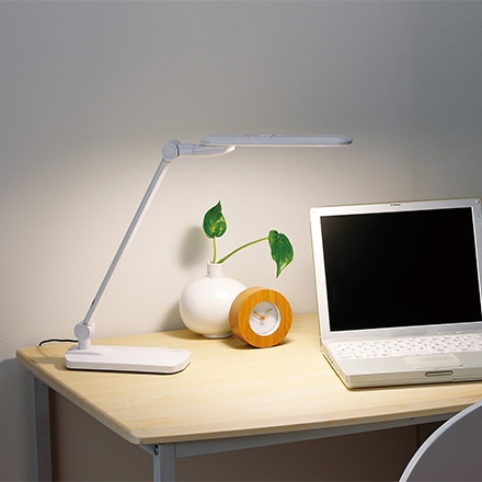 ツインバード LEDライト LE-H617W