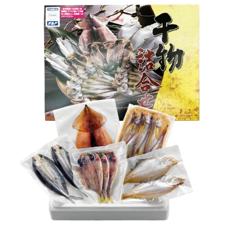 お中元熨斗付き 日本海のとれとれ干物セット Ａ 700g［干しハタハタ6～8尾、干しカレイ2～3枚、アジ開き3枚、飛魚（アゴ）開き2枚、スルメイカ一夜干し1枚］ 御中元 夏ギフト ギフト 贈答