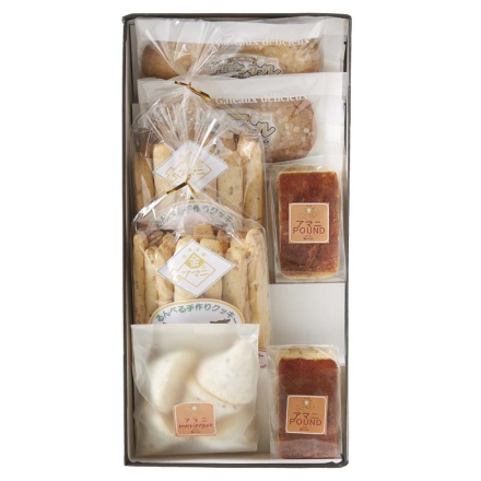 北海道産 金のアマニお菓子セット ゴールデンサブレ2個×2、アマニパウンド2個、アマニクッキー70g×2、アマニムラング5個 送料込み