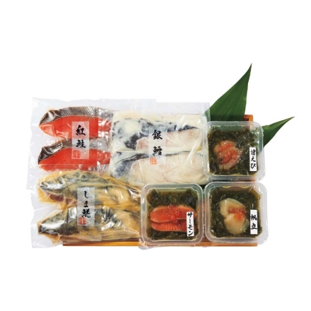 お歳暮のし付き 小樽発漬け魚切身とぶっかけ海鮮丼Ｂ 銀鱈粕漬け・紅鮭塩漬け・しまほっけ甘味噌漬け 各70g×2、ぶっかけ丼（甘えび・帆立・サーモン 各70g）