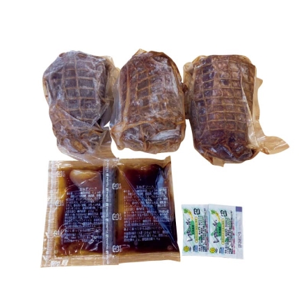 お歳暮のし付き 黒毛和牛ローストビーフ 270g（3本）、玉ねぎソース20g・レホール3g 各2