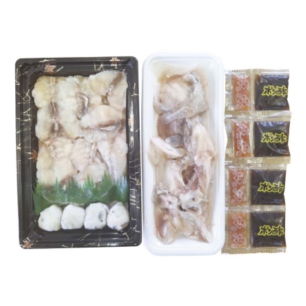 ふぐちり鍋セット とらふぐアラ200g、真ふぐぶつ切400g、つみれ4個、ぽん酢12g・もみじおろし3g 各4