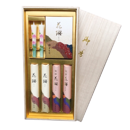 花琳・絵ろうそくセット 絵ろうそく（3号）2本、花琳線香短寸70ｇ、花琳線香2束、特撰花琳線香2束