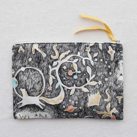 MANAMI SAKURAI Flat Pouch L 'The stars' (black)