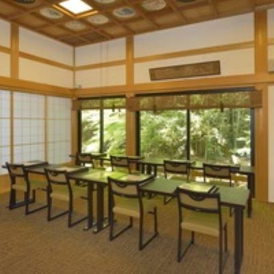 【静岡】医王山薬王院油山寺 2名様 滝行と写経体験