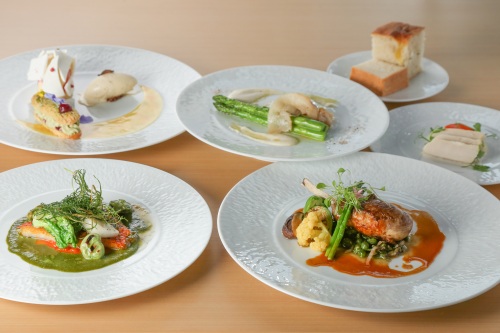【静岡】ミクニ伊豆高原　2名様ランチまたはディナー ≪地中海料理+ワインペアリング3杯≫