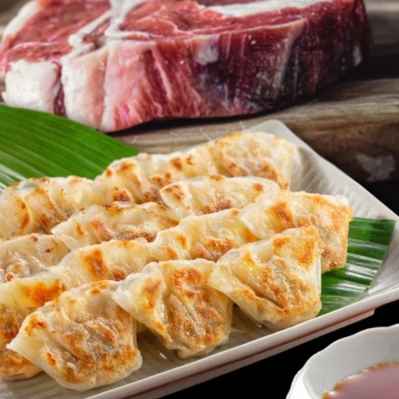 伊東屋謹製 神戸牛一口餃子と黒豚一口餃子セット 40個