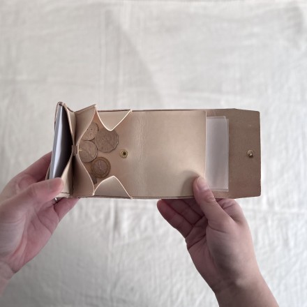 シンメトリーな三つ折り財布 クラウド