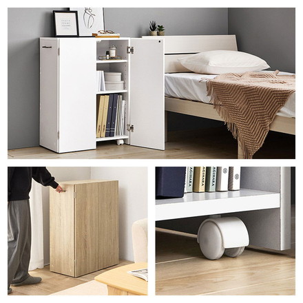 扉付き 隠せる本棚 幅60cm 隠しキャスター付き 取っ手付き デスク横 リビング 薄型 奥行32cm スリム 推し活 ナチュラル