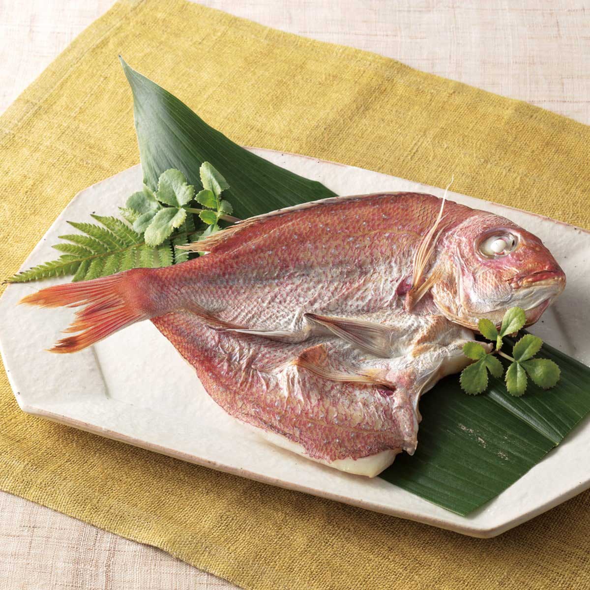 天草天然真鯛ささ塩干