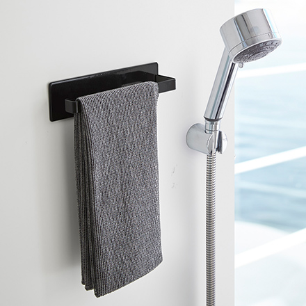 tower タワー マグネットバスルームタオルハンガー ホワイト 3267