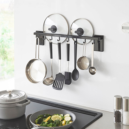 tower タワー フィルムフック鍋蓋も収納できるキッチンツールバーフック付き W55 ホワイト 10412