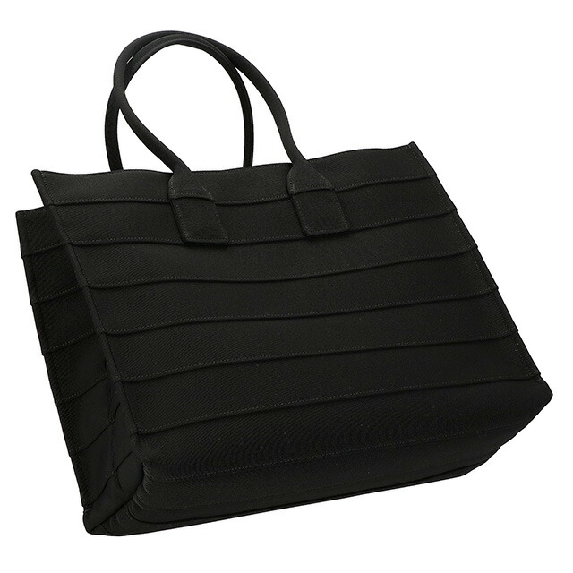 フェラガモ トートバッグ レディース Ferragamo 213985FABRIC NER 765 607 ブラック 軽量 手提げ ブランド 高級 おしゃれ プレゼント 女性 実用的 かわいい