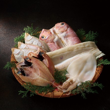 選べるギフトカタログ とっておきのニッポンを贈る 恵吹 ( えふう )