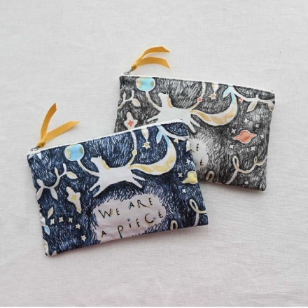 MANAMI SAKURAI Flat Pouch M 'The stars' (Navy)