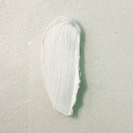 Palau White（パラオホワイト）モイストクレイパック 70g/薬用美白のクレイパック。肌荒れ防止、ハリ・弾力、角質、潤い、毛穴、くすみ汚れ、引き締めケアの8役