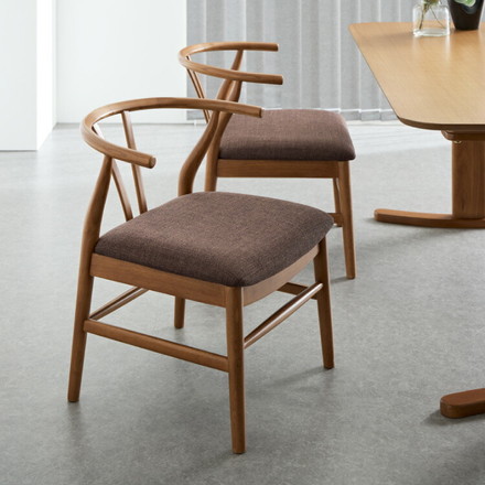 北欧デザインチェア ローガン 座面高39cm ダイニングチェア ロータイプ デザイナーズチェア ファブリックブラウン