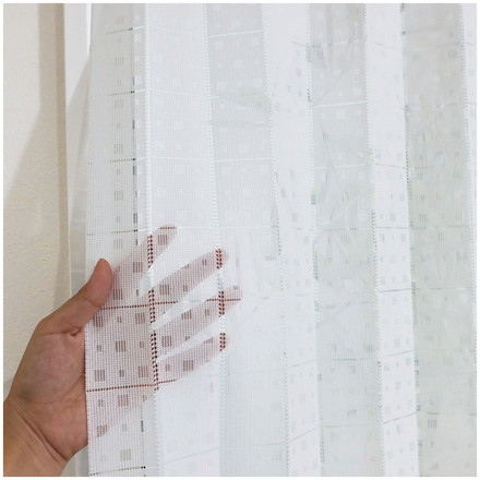 日本製 巾100cm×丈115cm ホワイト パタパタ アコーディオンカフェカーテン ドット柄 ハサミでカット