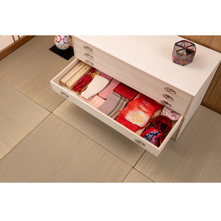 シルバー取っ手が華やかな桐クローゼットチェスト 幅99.5 奥行44 高さ61cm 6段タイプ キャスター付き