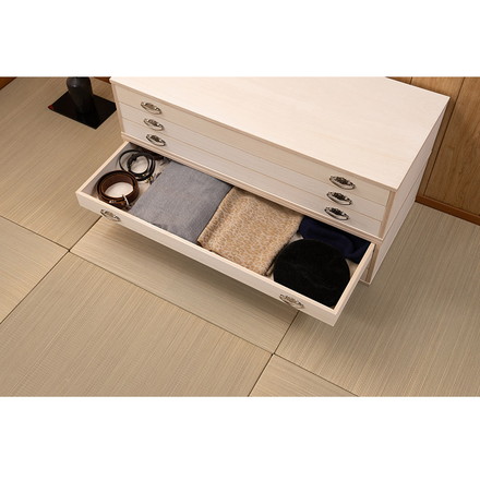 シルバー取っ手が華やかな桐クローゼットチェスト 幅99.5 奥行44 高さ24.5cm 3段タイプ上置き兼用