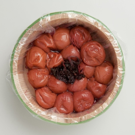 紀州南高梅 樽香の恵み ～完熟しそ～ (塩分8%)400g