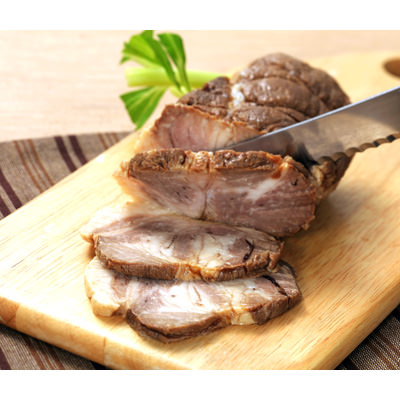 厳選した国産豚を熟成させたジューシーな味わい　手作り焼豚2本入り　焼豚屋本舗・石川県