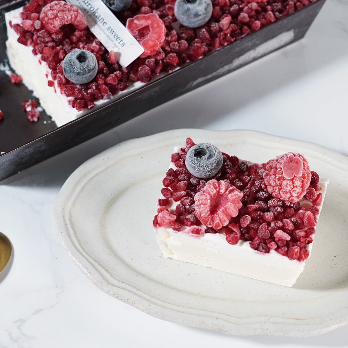 白金プレミアム手作りアイスクリームケーキ プレーン〔約250g〕スイーツ デザート