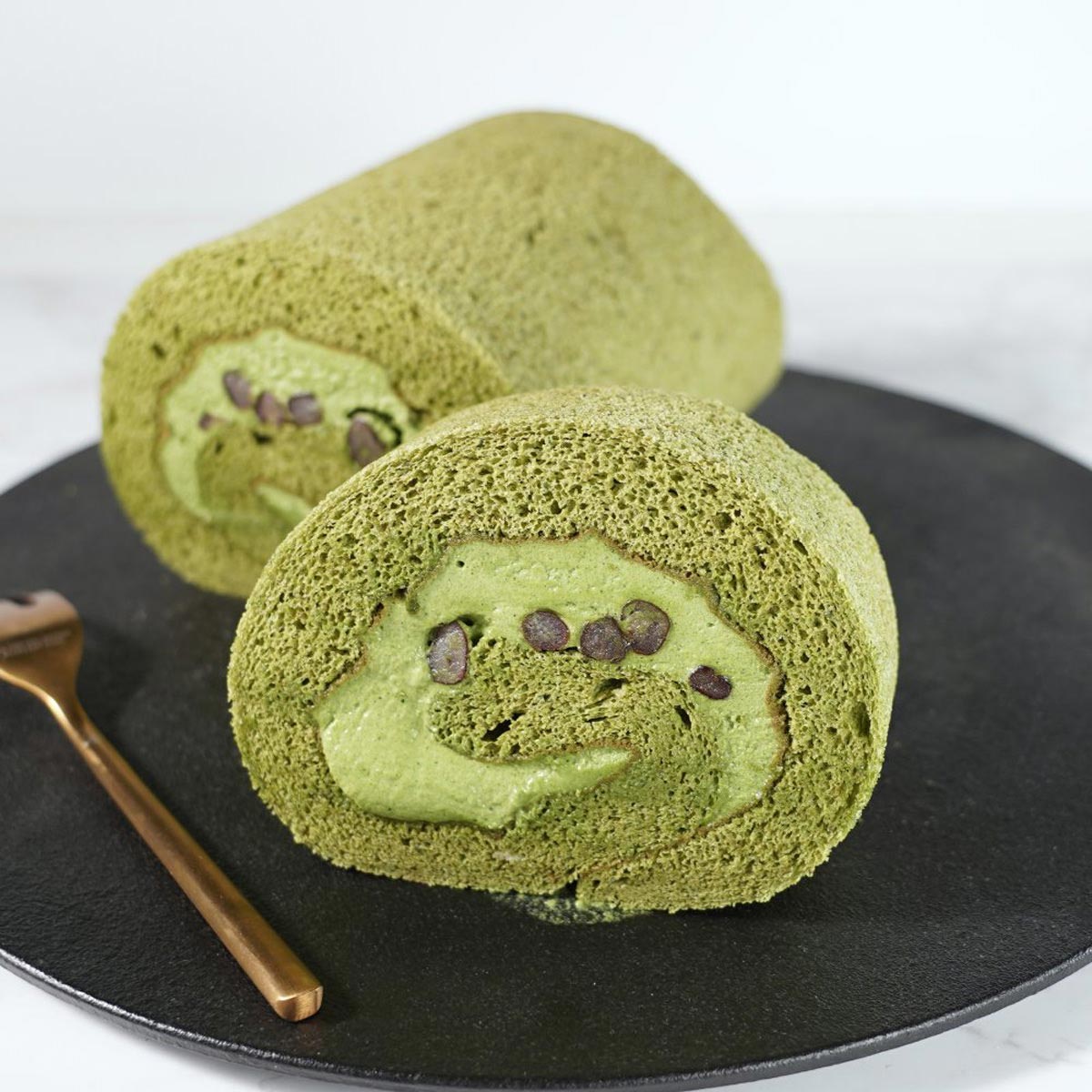 白金プレミアムロールケーキ 抹茶〔幅20cm×奥行8cm×高さ7.7cm〕ロールケーキ 冷凍