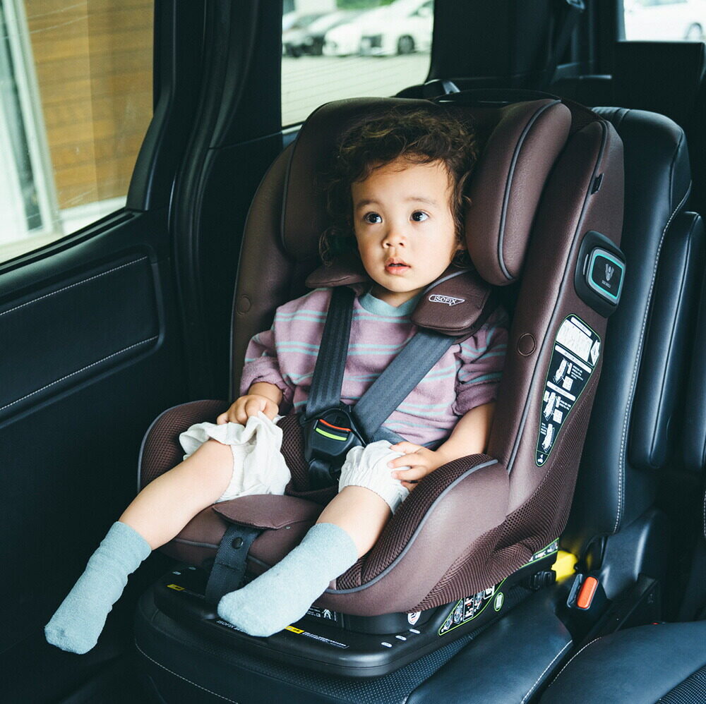 Aprica アップリカ フォームフィット ISOFIX SAFETY+ セーフティプラス AB チャイルドシート メテオブラック 2167605