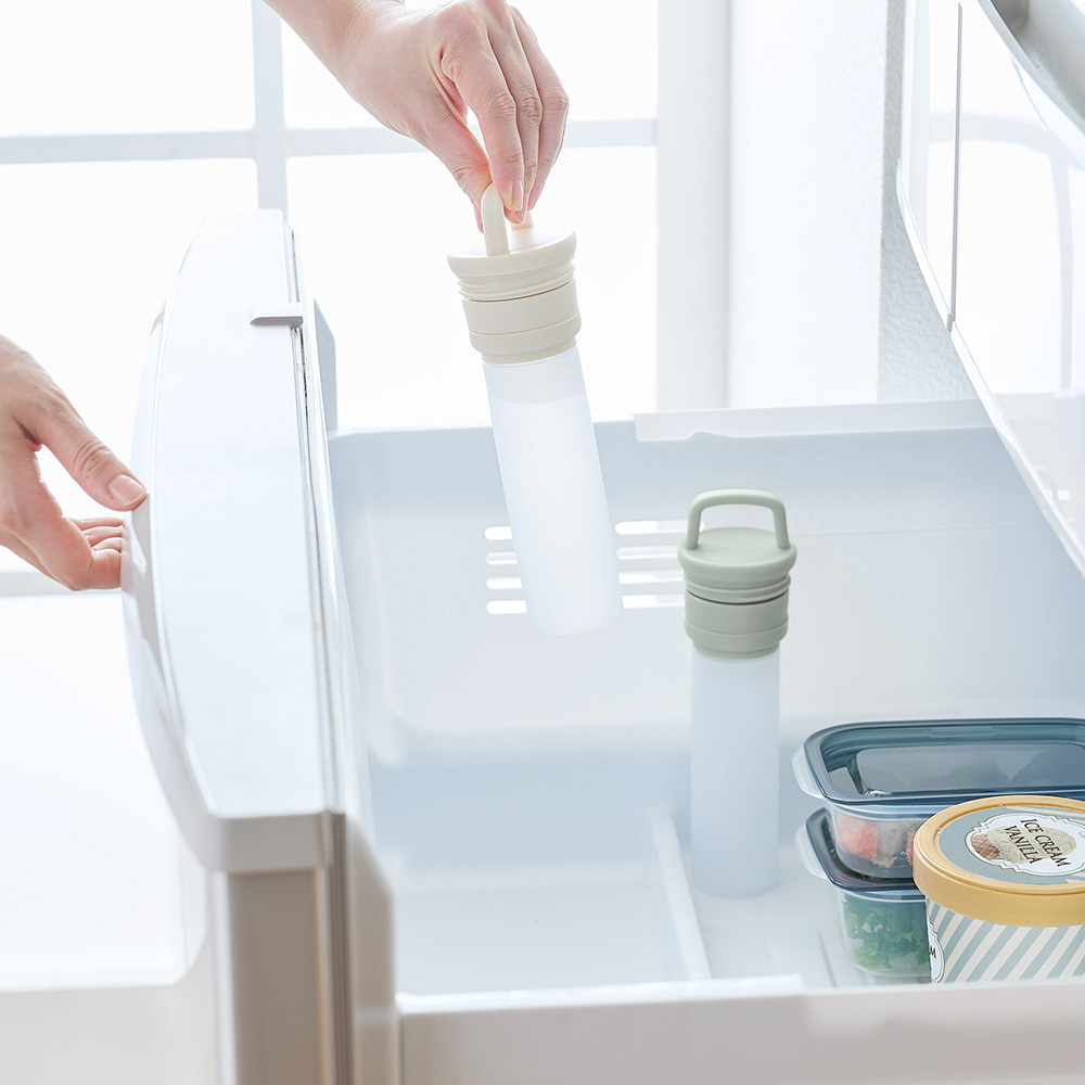 Toffy スティック氷のう〈カラビナ付き〉 HCOL1-PAW パンナホワイト