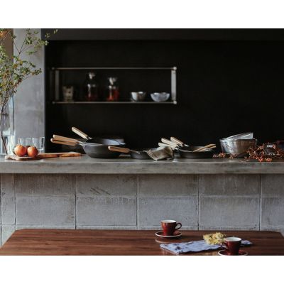 ｅｎｚｏ　鉄中華鍋２２ｃｍ　EN-011