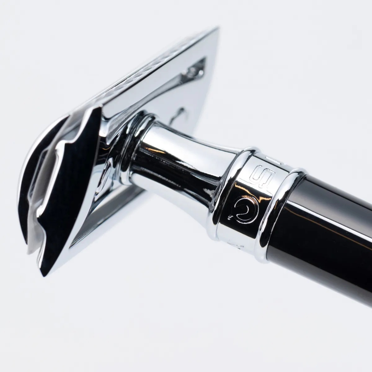 SUWADA　両刃カミソリ　セーフティレイザー　ブラック