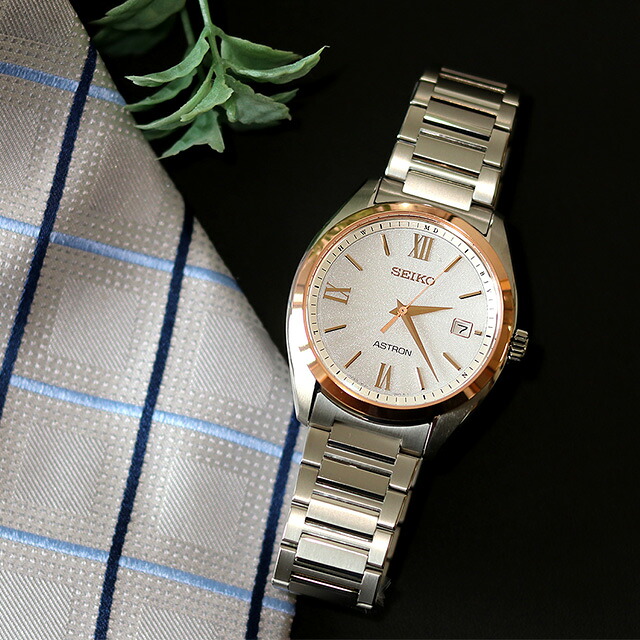 セイコー アストロン オリジン ソーラー電波 腕時計 メンズ 電波ソーラー チタン 革ベルト SEIKO ASTRON SBXY035 アナログ ホワイト ネイビー 白 日本製 高級 ブランド おしゃれ 防水 文字盤 大きい プレゼント 男性 実用的