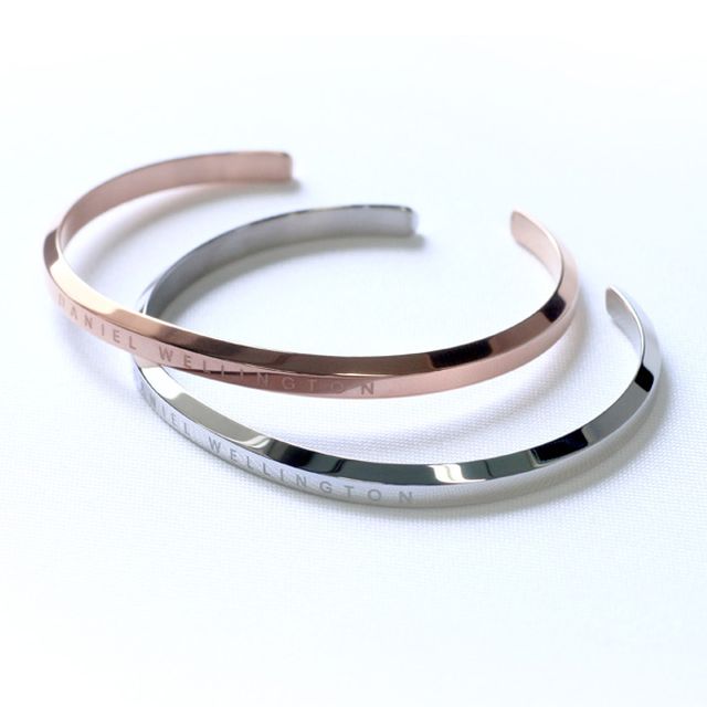 ダニエルウェリントン クラシックカフ バングル スモール レディース ローズゴールド DW00400003 ローズゴールド