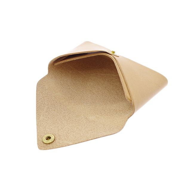 イルビゾンテ IL BISONTE カードケース メンズ レディース scc031-pg0001-na106 c0854-p-120 54-1-5432404293 ベージュ ヌメ ナチュラル ナチュラル 定期入れ ブランド 高級 おしゃれ プレゼント 実用的