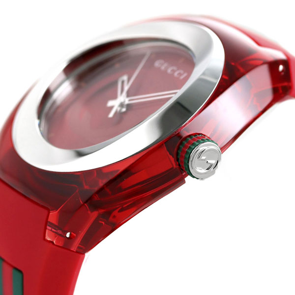 グッチ 時計 スイス製 メンズ 腕時計 YA137103A GUCCI シンク 46mm レッド 高級 ブランド おしゃれ 防水 プレゼント 男性 実用的