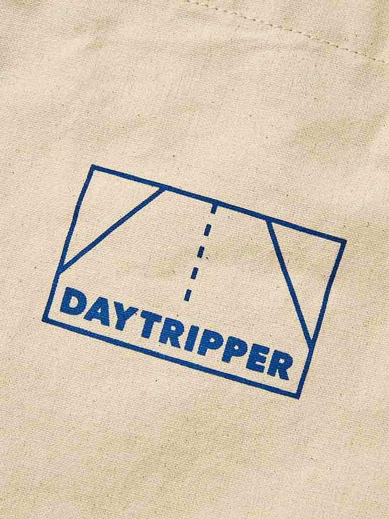 DAYTRIPPER UNISEX COTTON LOGO TOTE 11005Natural H38×W30×D9cm