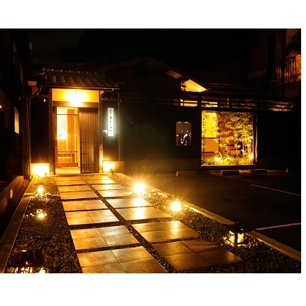 割烹まえはら 愛知三河一色産 一本 うなぎ蒲焼 120g×2