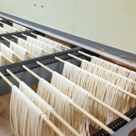 お歳暮のし付き 岡坂商店 本場讃岐うどん「 二番 」18食セット