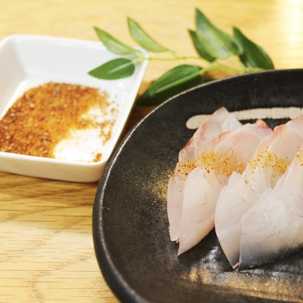 醤油・だしの素・パ ウダー醤油・カットバウムのセット