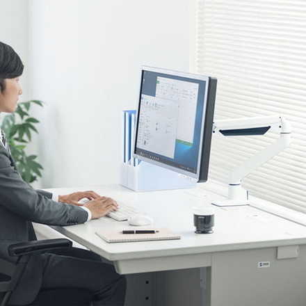 サンワサプライ 高耐荷重水平垂直多関節液晶モニタアーム CR-LA1304W