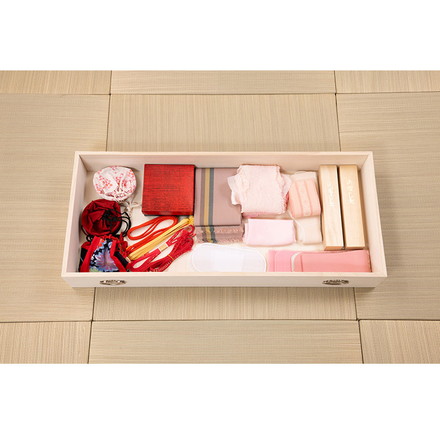 シルバー取っ手が華やかな桐クローゼットチェスト 幅99.5 奥行44 高さ61cm 4段タイプ キャスター付き