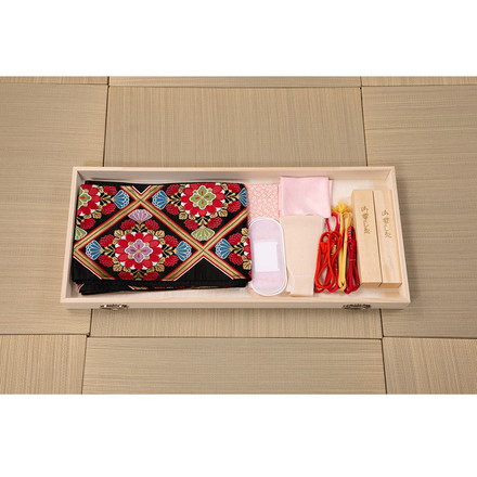 シルバー取っ手が華やかな桐クローゼットチェスト 幅99.5 奥行44 高さ24.5cm 3段タイプ上置き兼用