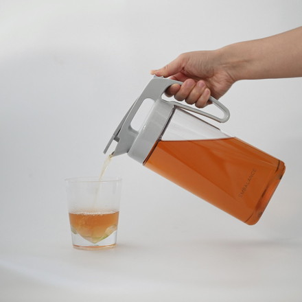 EMBALANCE エンバランス ピッチャー 2.1L シームレス パッキン一体型 ワンタッチ 耐熱 プラスチック エンバランス加工 ウォータージャグ ウォーターポット 麦茶ポット 横置き 縦置き おしゃれ