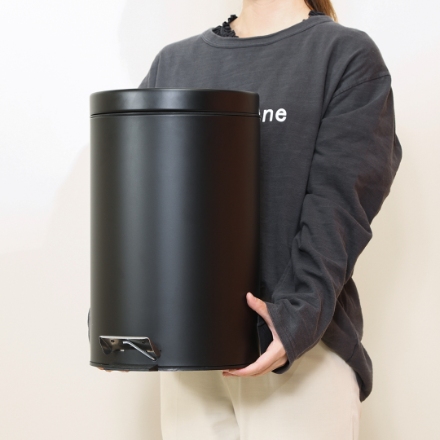 静かに閉まるゴミ箱 １２Ｌ ＢＫ