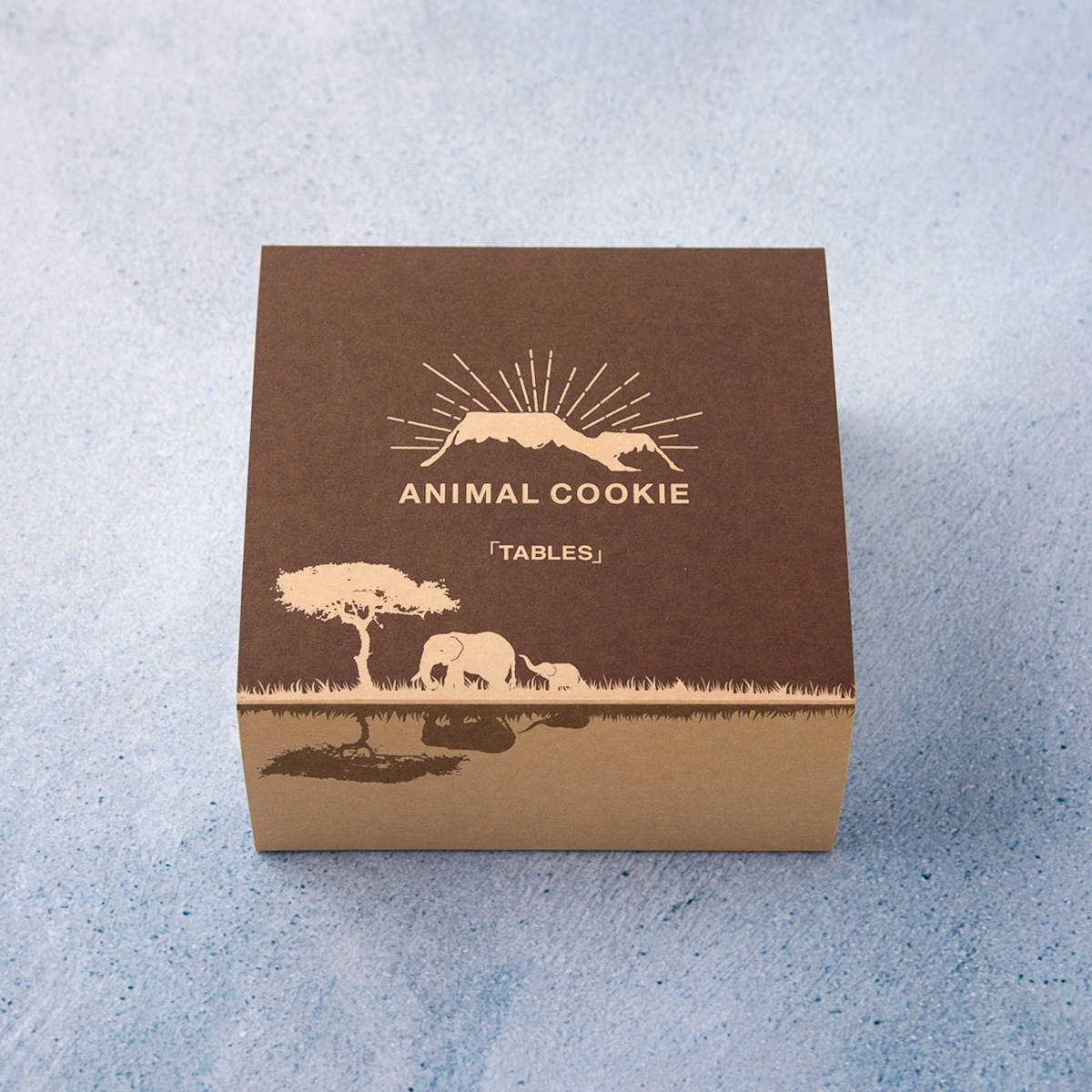 TABLES アニマルクッキー 陸の動物 BROWN缶 〔220g(ゾウ・クマ・リス・カバ・ワニ各6、メレンゲ菓子)〕 クッキー