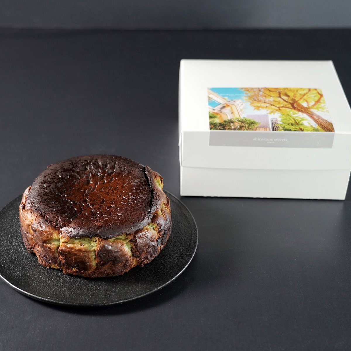 白金バスクチーズケーキ 抹茶〔4号(φ12cm)〕スイーツ 冷凍