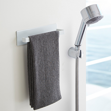 tower タワー マグネットバスルームタオルハンガー ホワイト 3267